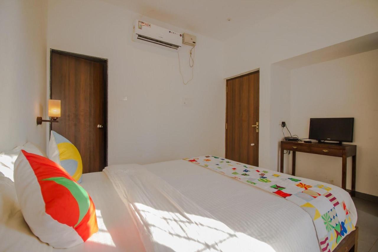 Ziba Beach Morjim Exterior photo